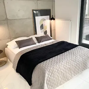 Apartment El - Antares, Posen